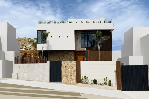 Villa_moderne_à_vendre_à_Tangier_avec_piscine_jardin_et_vue_exceptionnelle__